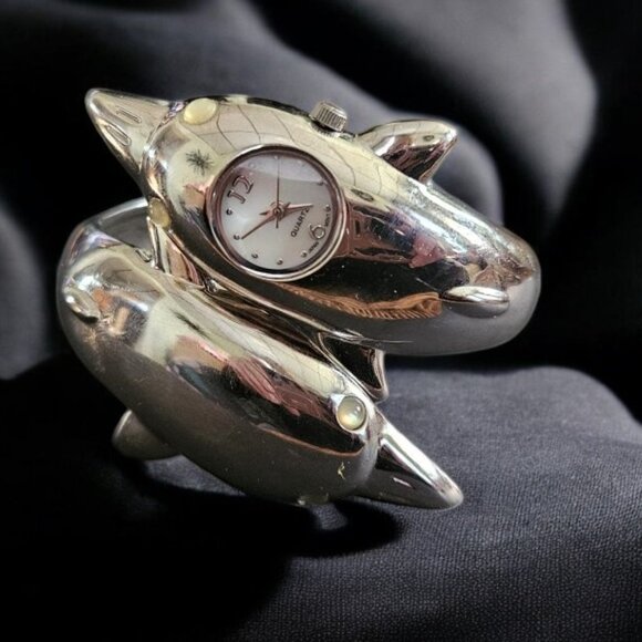 * Vintage AVON Shiny Silvertone Dolphin Wrap Cuff Ladies Quartz Watch - Picture 2 of 7